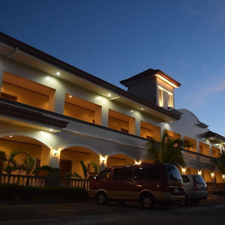 Subic Waterfront Resort And Hotel Екстер'єр фото