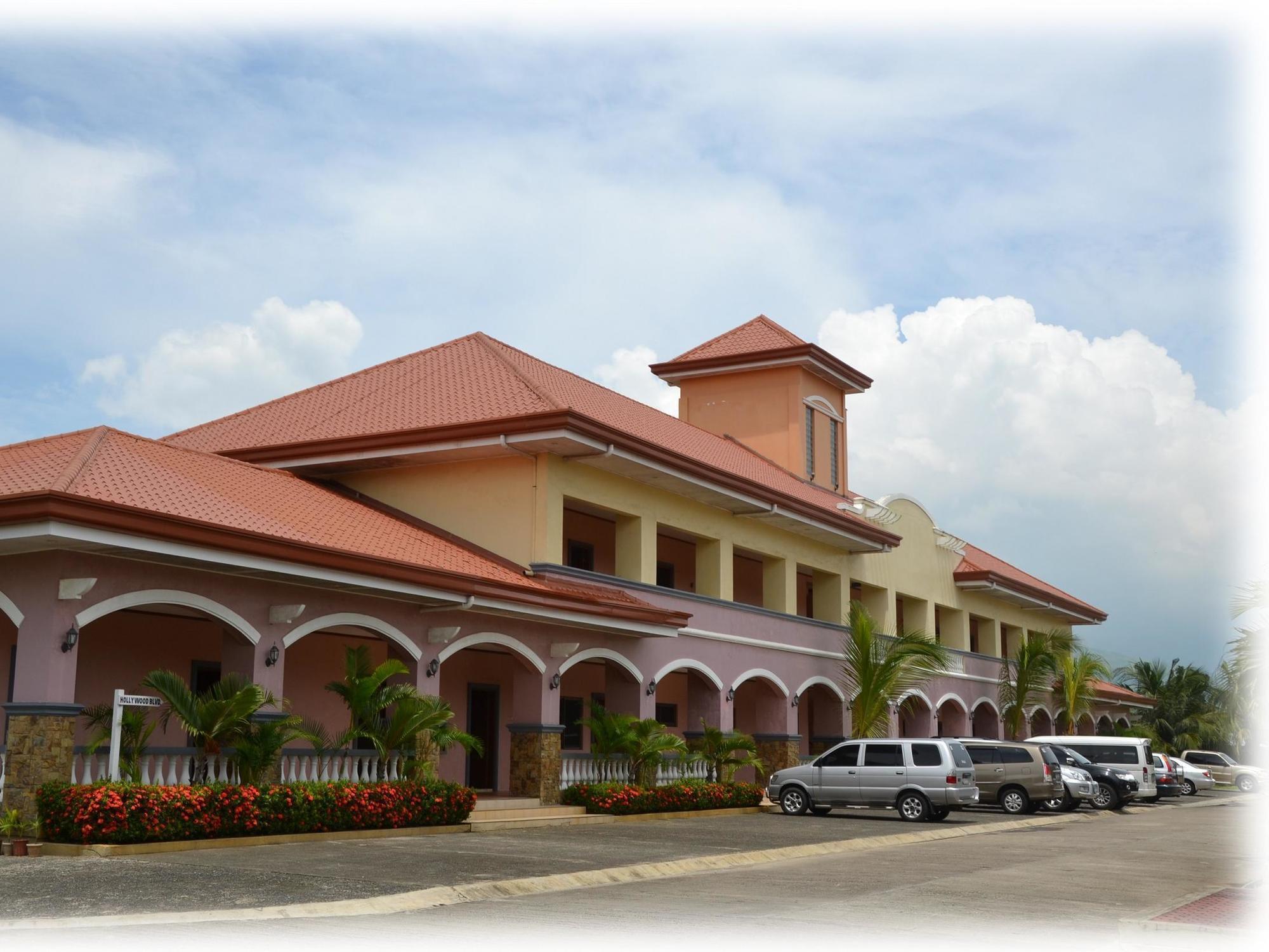 Subic Waterfront Resort And Hotel Екстер'єр фото