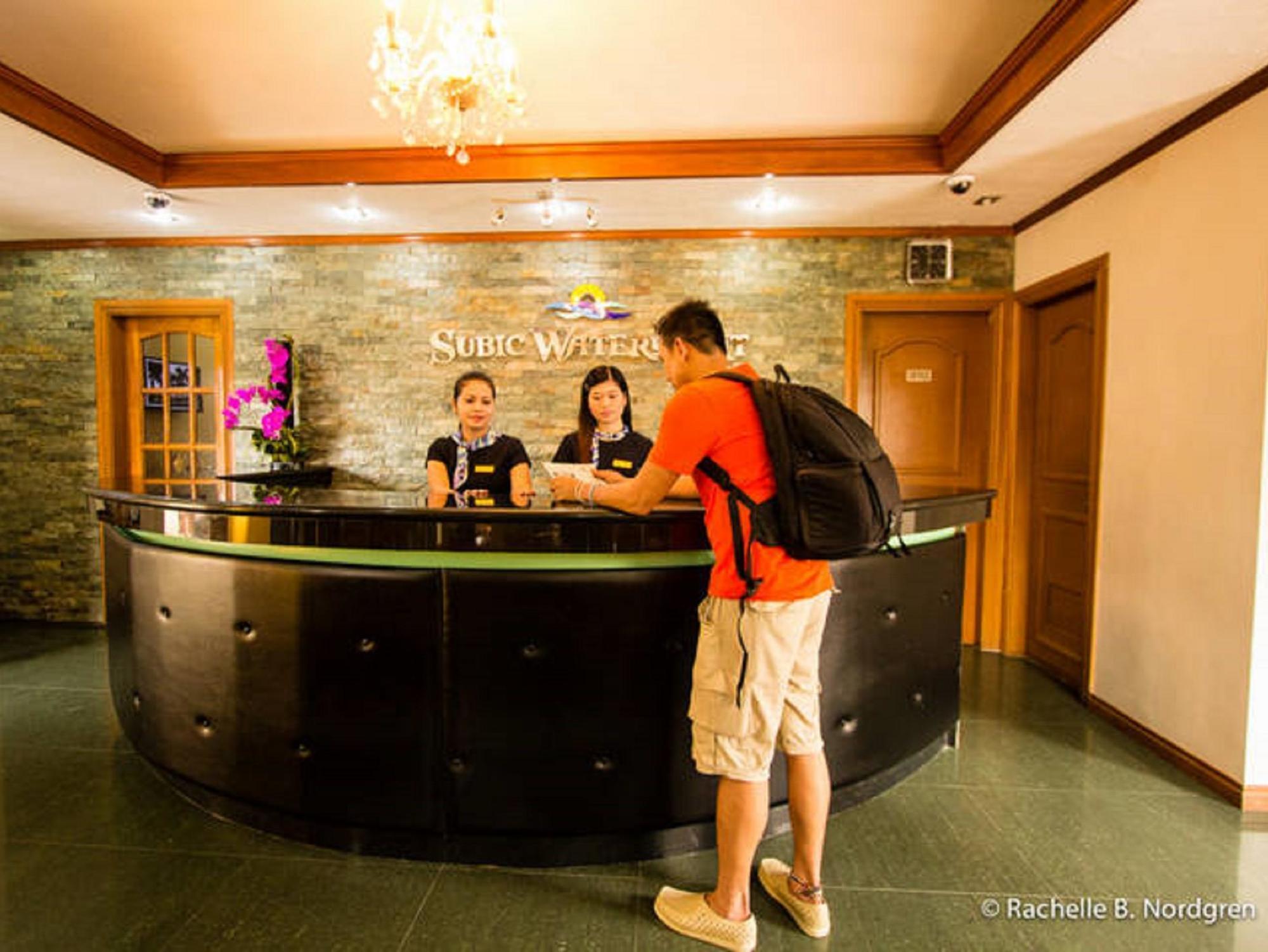 Subic Waterfront Resort And Hotel Екстер'єр фото