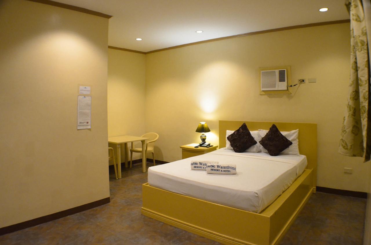 Subic Waterfront Resort And Hotel Екстер'єр фото