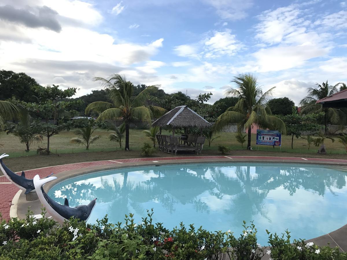 Subic Waterfront Resort And Hotel Екстер'єр фото